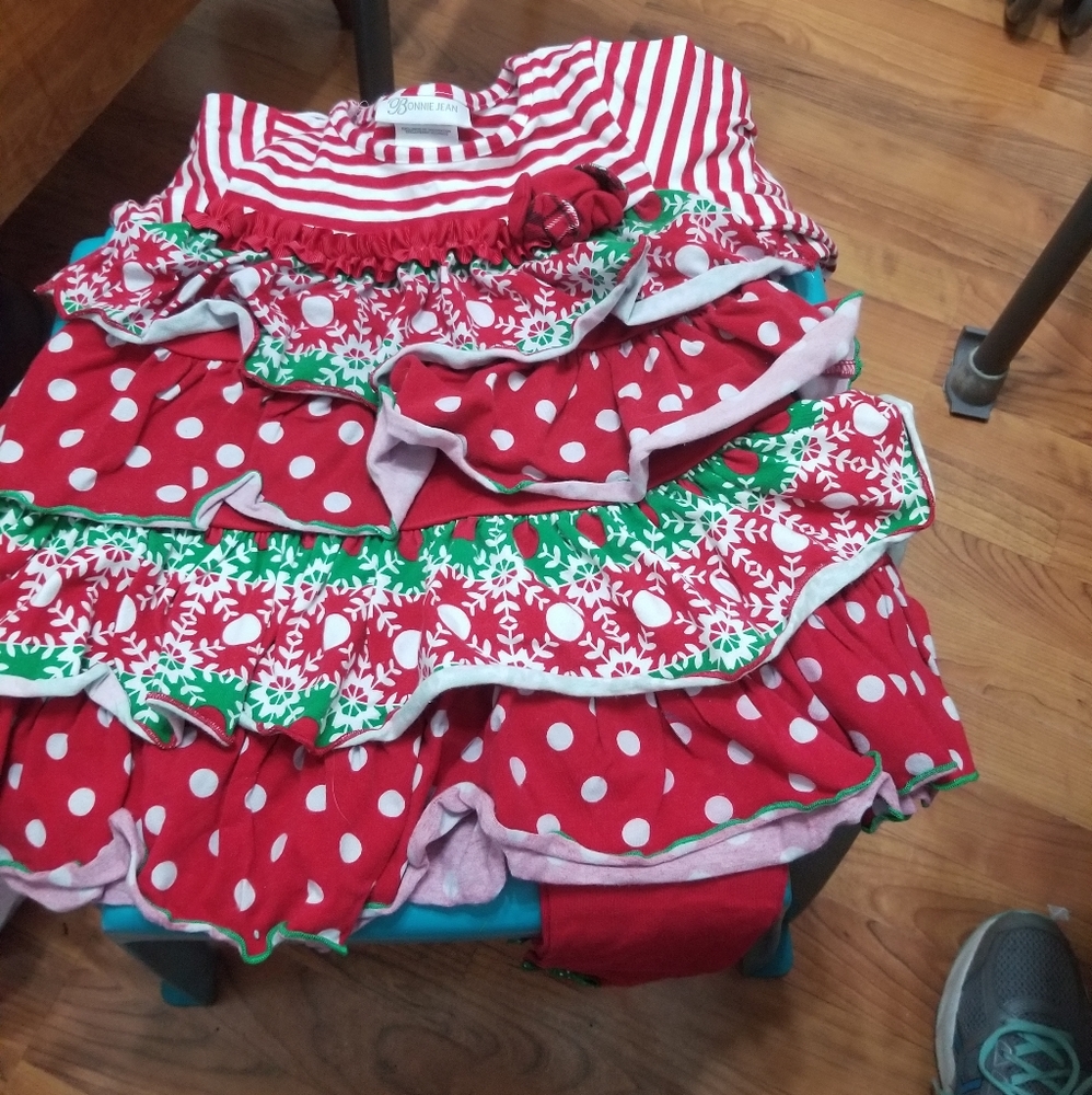 Red/Green Ruffle Top with Leggings
